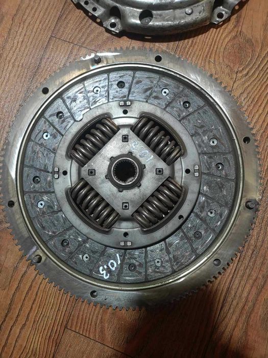 Демпфер глухий комплект зчеплення VW Caddy 1.9 TDI 77kw 04-10 Superb