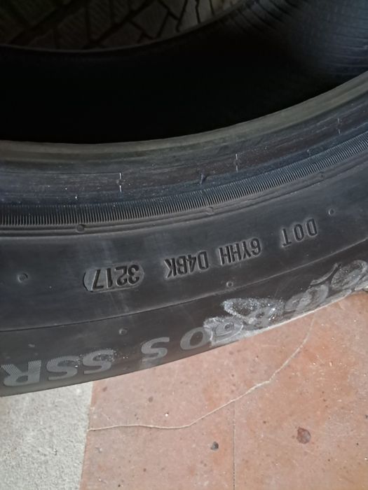 Шини 255/50/19..