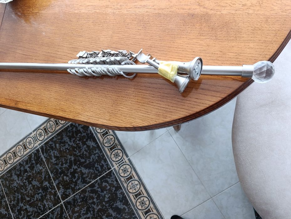 Металевий карніз