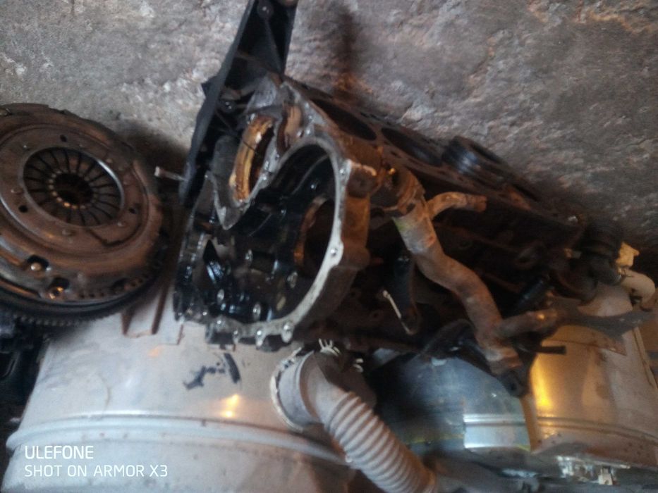 Bloco Ford S-Max 125Cv TDCI para venda juntamente com muito material