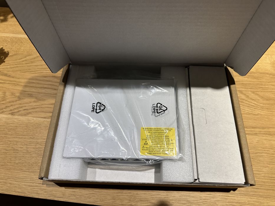 Switch Cisco Catalyst 1200-8T-D