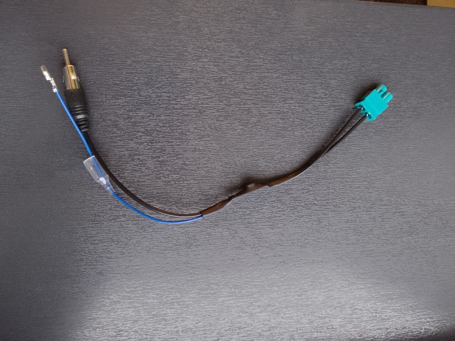 Підсилювач  усілітель автомобільний радіо