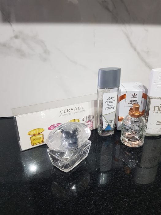 Flakony od perfum Versace Burberry