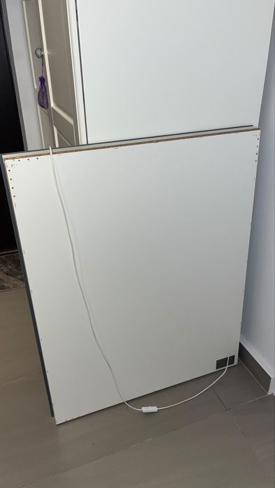 Krzesła,Łozko,Lustra