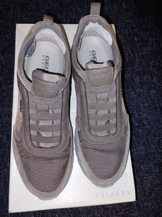 Beżowe męskie młodzieżowe sportowe  oddychające GEOX rozm. 40