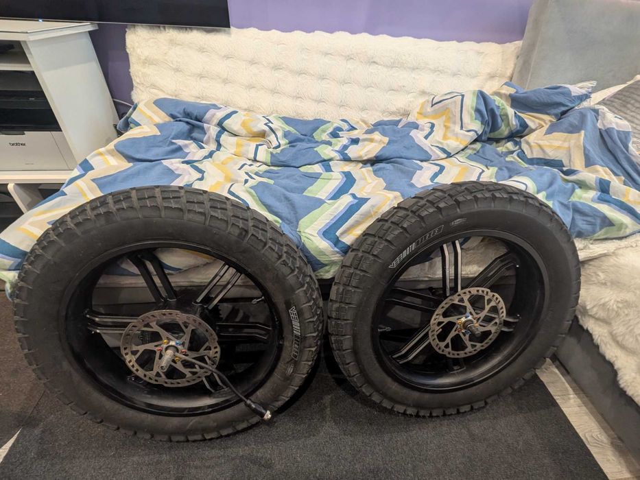 Opony ANTYPRZEBICIOWE mini-FATbike 20x4 asfalt off-road E-Bike E-Huntsman