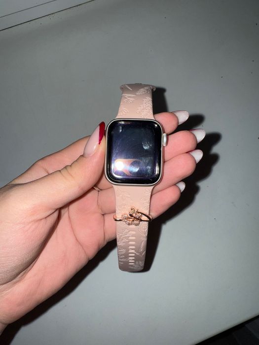 Apple Watch SE вживані