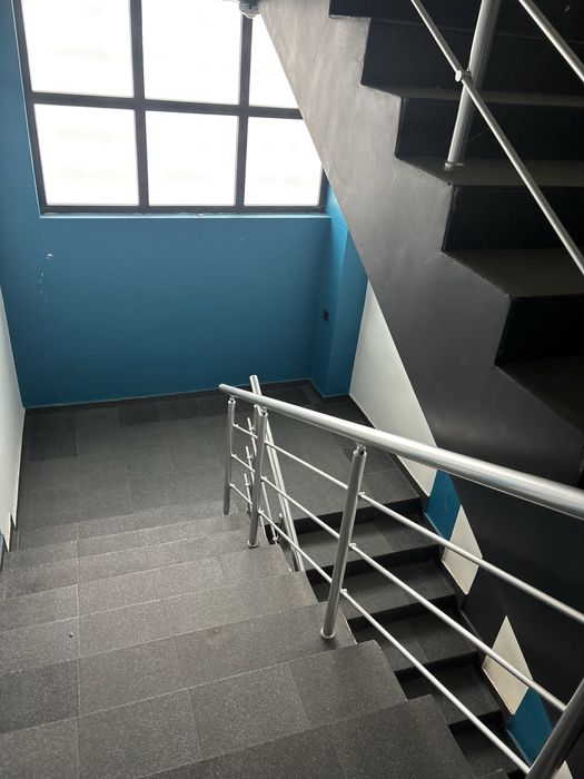 Продам офісне  приміщення