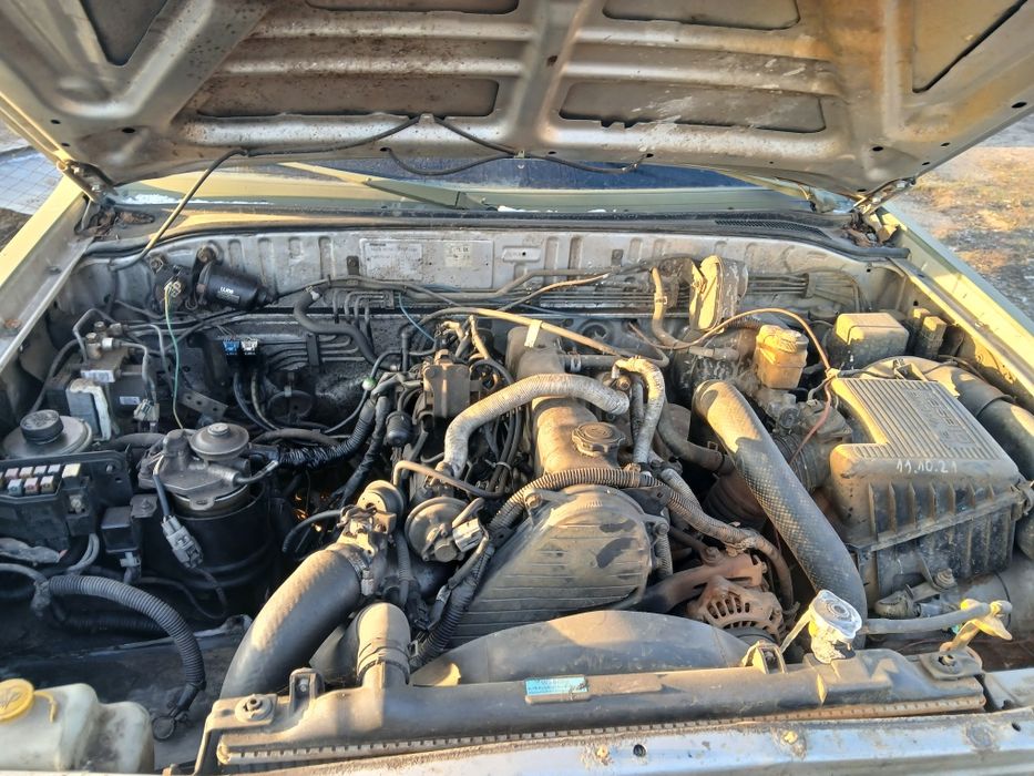 Мазда Б 2500 Mazda B2500  мотор двигун