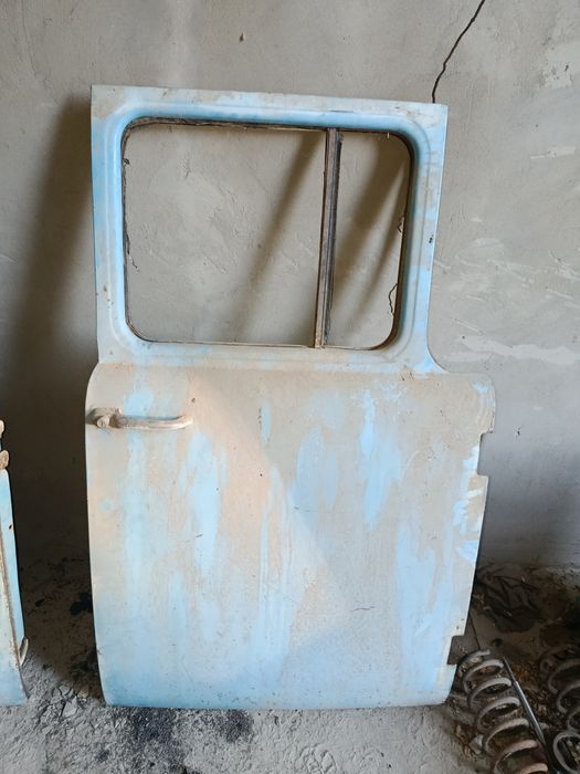 Двері ЗІЛ 130  2шт.