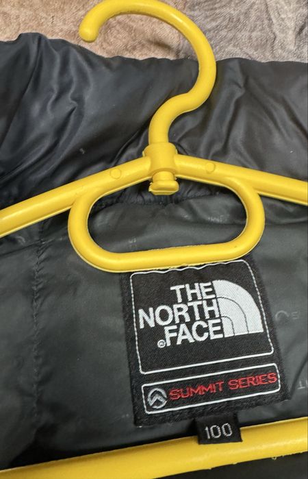 Пуховик The north face 800 розмір М\Л дуже легка модель и тепла