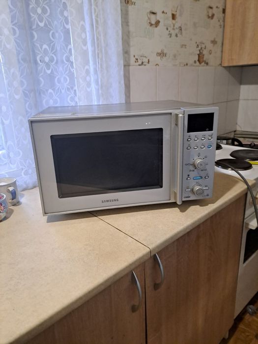 Продам мікрохвильовку