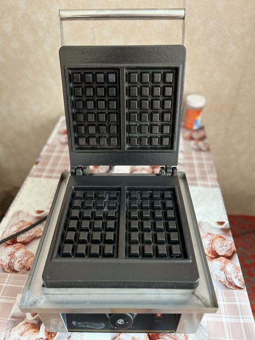 Вафельниця для бельгійських вафель промислова