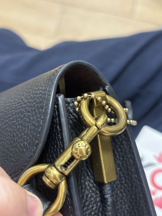 Чорна сумка coach
