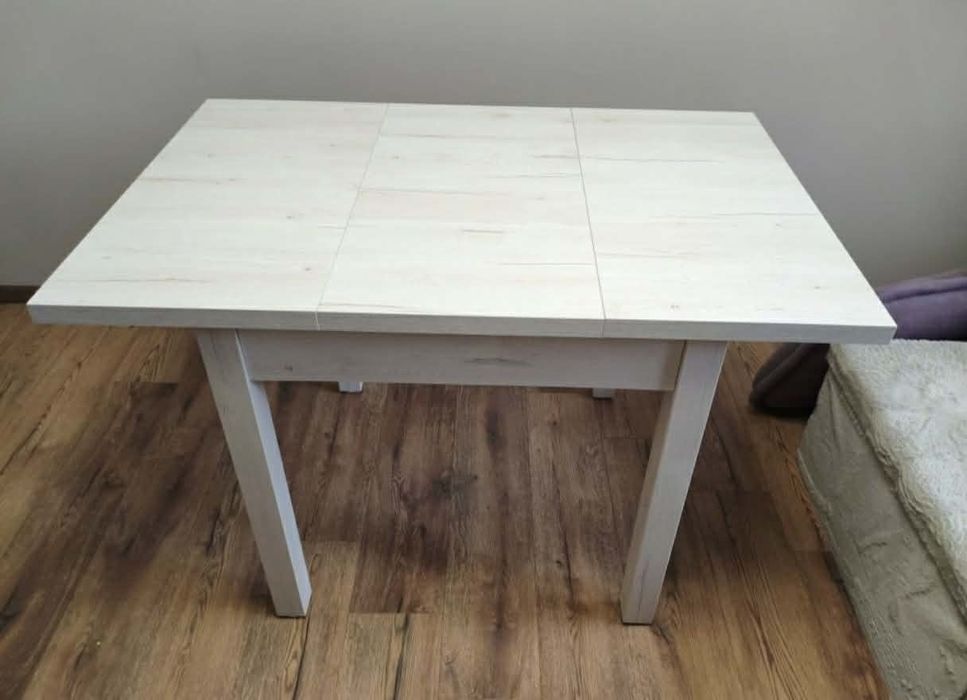 Stół do jadalni/kuchni