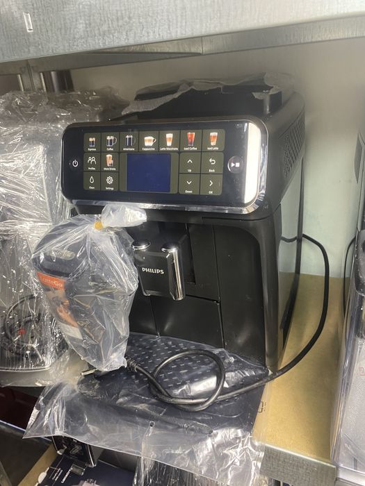 Кавомашина Philips LatteGo Series 5500 Series EP5547/90
