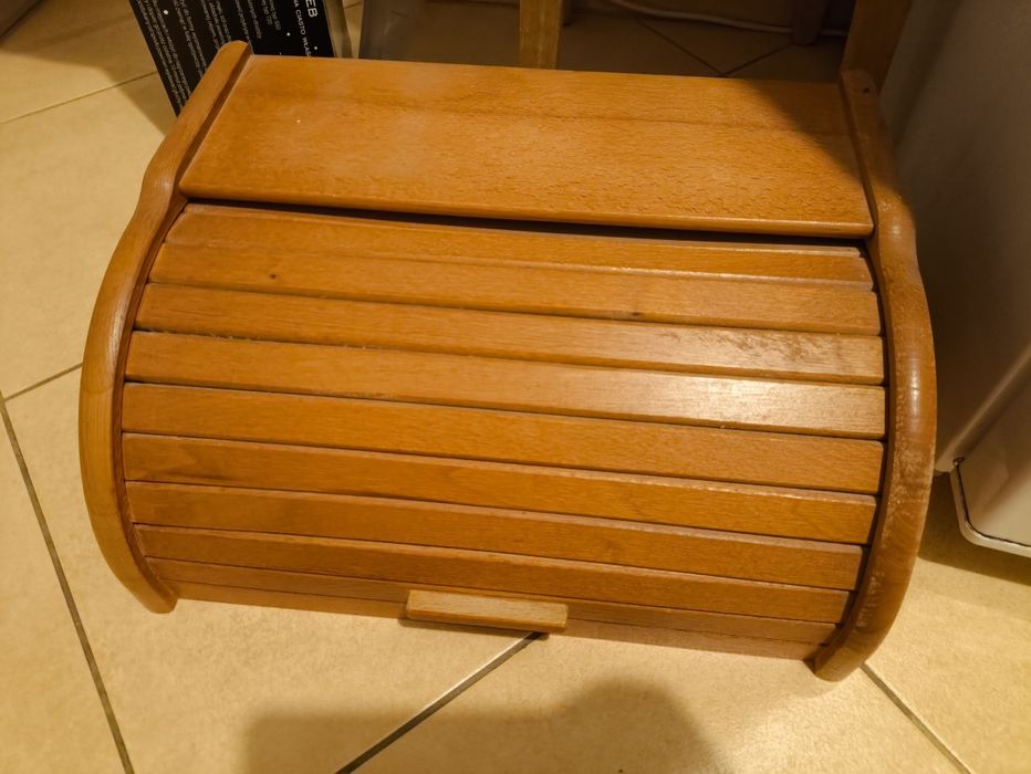 Chlebak piękny drewniany