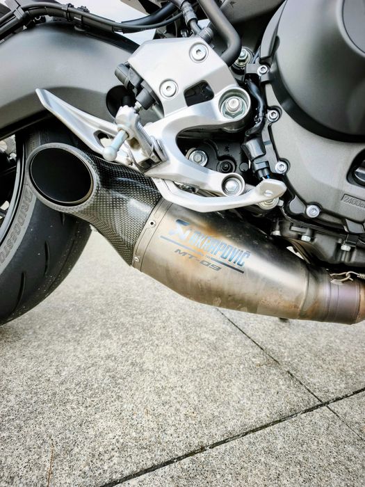 Yamaha MT-09 c/ Akrapovic
