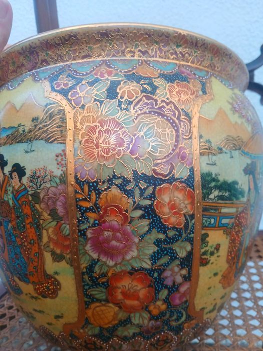 Vaso Satsuma pintado à mão