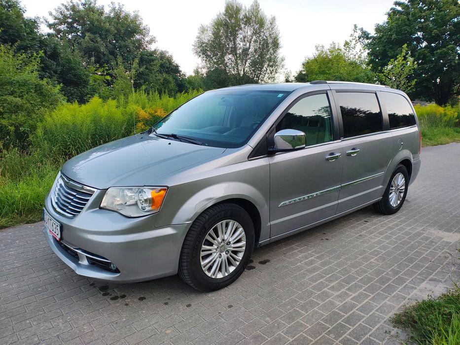Chrysler Town & Country