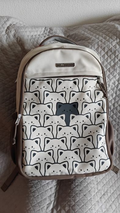 Бежевий рюкзак великий