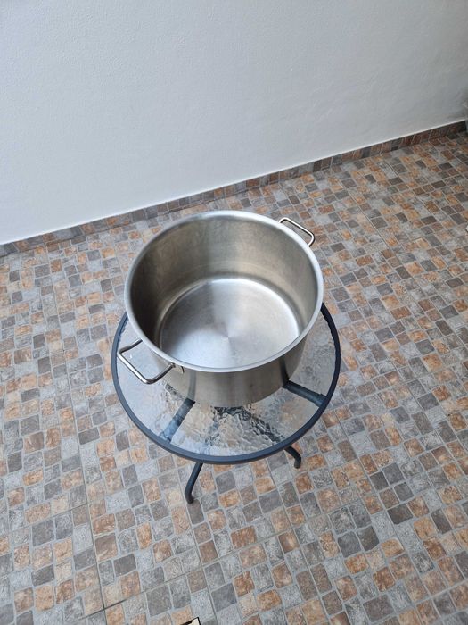 Duas caçarolas em inox, apenas 75€ (praticamente novas)