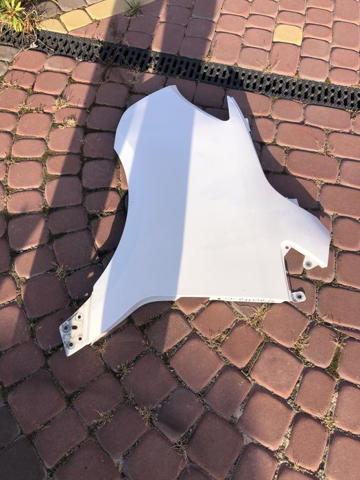 Крила крило на спринтер 907.  Sprinter 907 праве , ліве