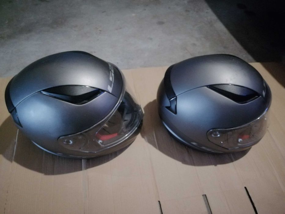 Capacetes como novos