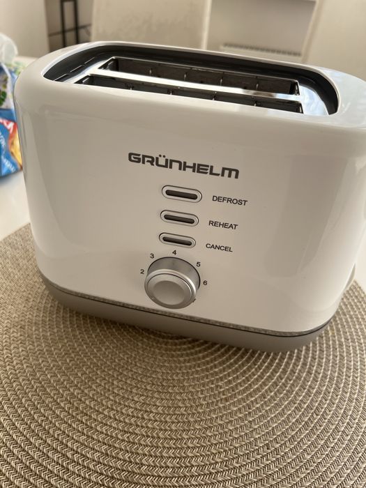 Тостер Grunhelm GTR014