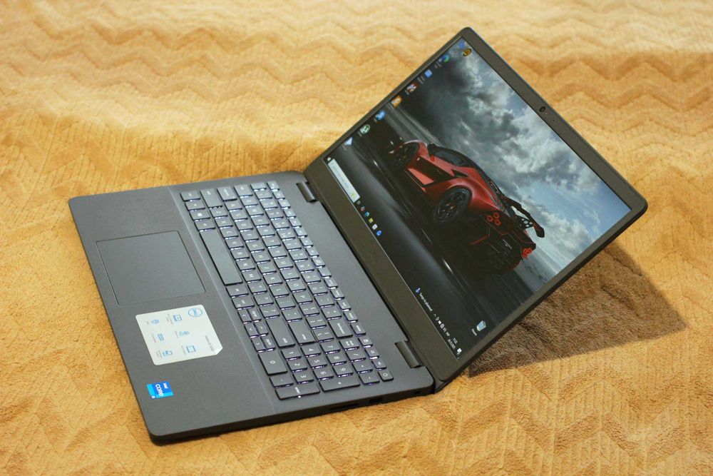 DELL Vostro 3500/2022г/i5-1135G7/Видео 4GB/16GB/SSD256/АКБ5ч/15 ipsFHD