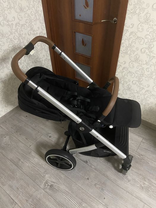 Прогулянкова коляска Cybex Balios S Lux 2022