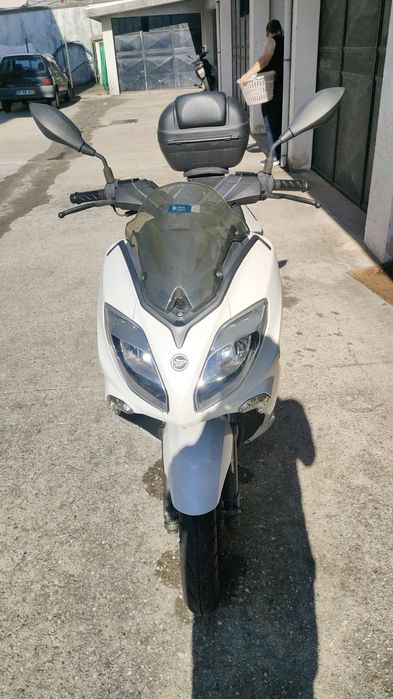 Kewey scooter 125