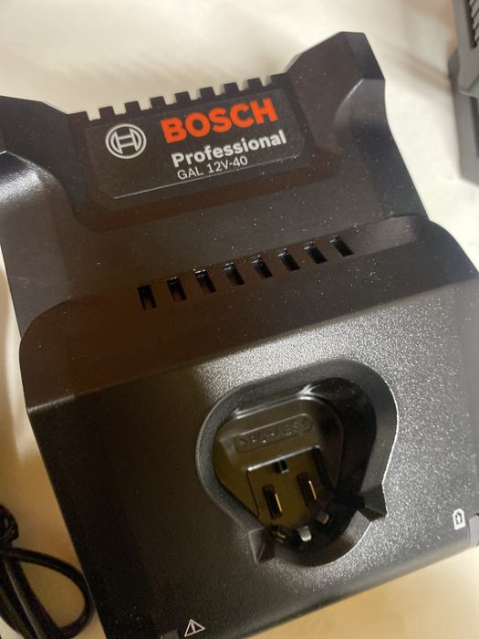 Laser krzyzowy bosch GLL12V-100-33CG zielony oryginalny