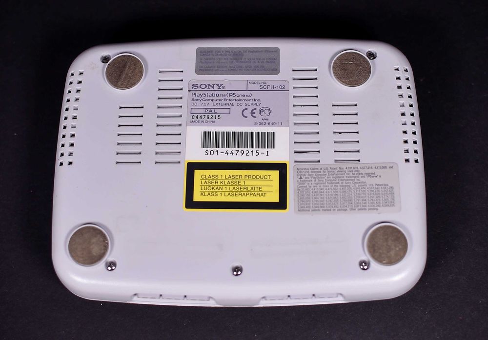 Konsola PsOne SCPH-102 + Zasilacz SCPH-114 + Pad SCPH-110 + Gry