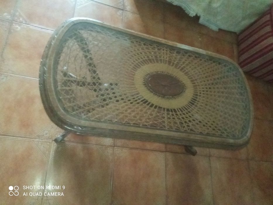 Vendi mesa para sala
