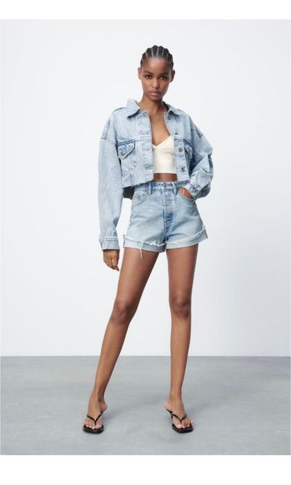 jasnoniebieska jeansówka