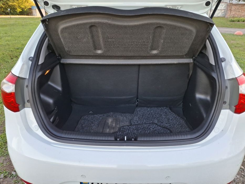 Kia Rio 2012 1.6 automatic