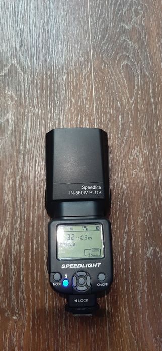 Продам  мануальную фотовспышку Inseesi IN-560lV plus