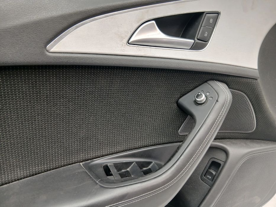 Forra porta / quartela frente esquerda AUDI A6 Avant (4G5, 4GD, C7)