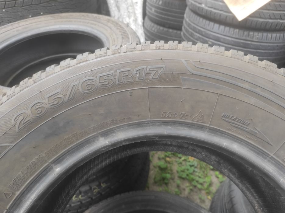 Шины всесезонные 265/65R17.