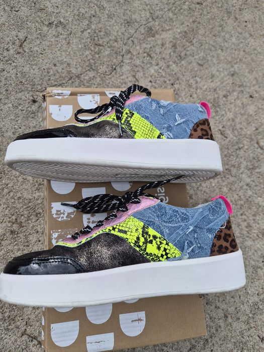 Tenis com ganga Desigual