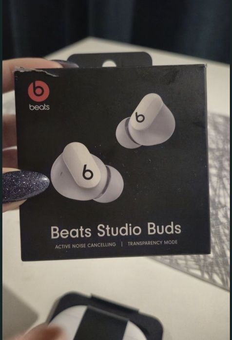 Beats Studio Buds
