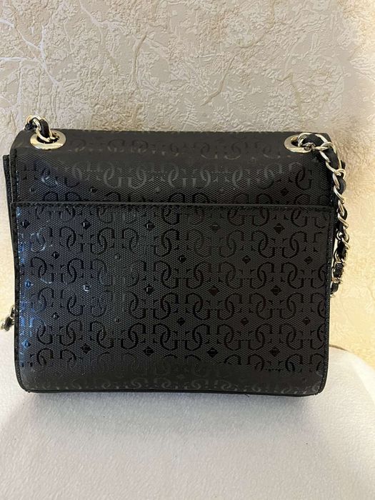 сумочка кросбоді Guess
