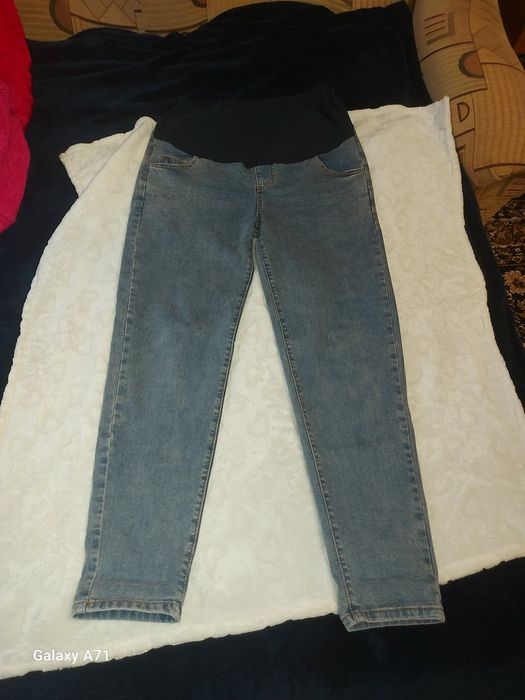 Джинси  для вагітних розмір л в ідеальному стані.