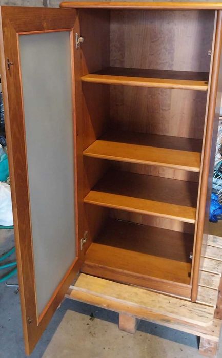 Cristaleira madeira maciça