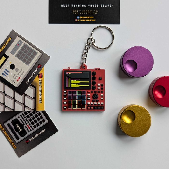 MPC ONE+ KEYCHAIN BRELOK AKAI piękne detale idealny na prezent 3d