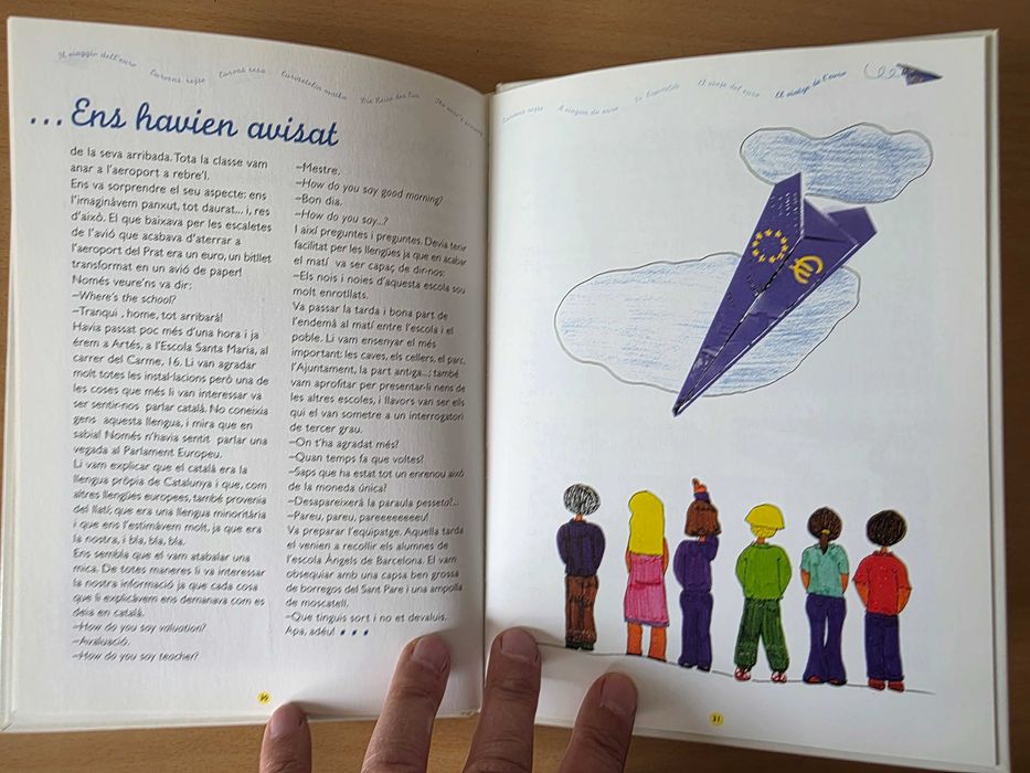 Livro " The Children Write a Book at School ont the Euro"