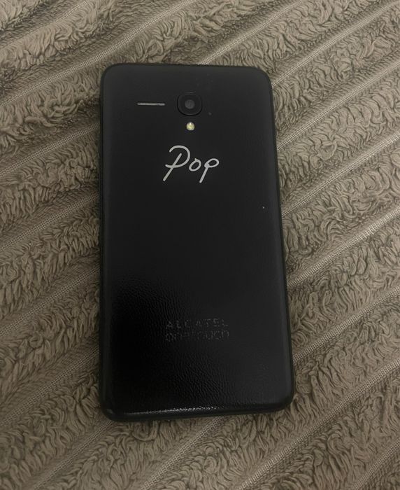 Смартфон Alcatel OneTouch Pop 3