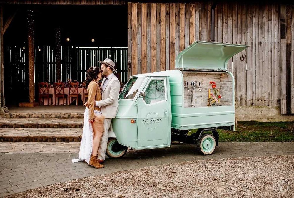 La Petite Van Piaggio Ape – mobilny bar na ślub | Włoski styl