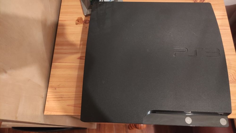 Pylaystation 3 pouco uso